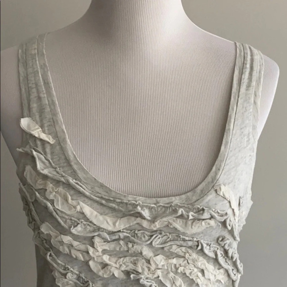 •J Crew• Ruffled Tank, like new💕 - Picture 3 of 8